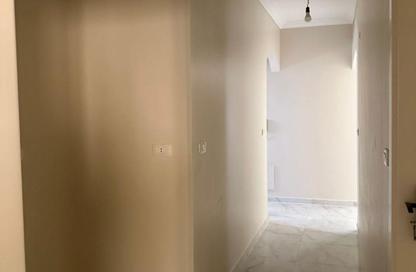 Apartment - 3 Bedrooms - 2 Bathrooms for rent in Abou El Houl - New Cairo City - Cairo