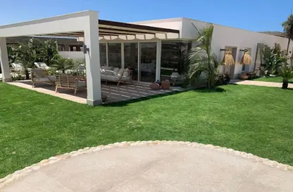 Villa - 3 Bedrooms - 4 Bathrooms for sale in Beit Al Bahr - Sidi Heneish - North Coast