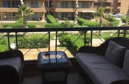 Chalet - 2 Bedrooms - 2 Bathrooms for sale in Bluemar Wadi Degla - Sidi Abdel Rahman - North Coast