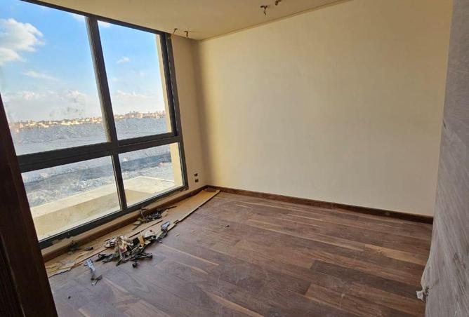 8601493 - Property Image 2