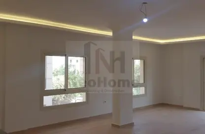 شقة - 3 غرف نوم - 2 حمامات للايجار في طريق الشروق - المجاورة الاولي - الحي الثامن - مدينة الشروق - القاهرة