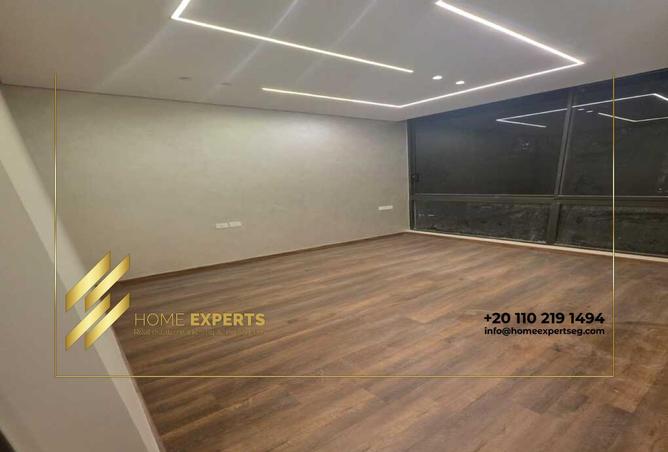 69838001 - Property Image 2