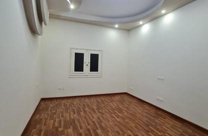 Apartment - 3 Bedrooms - 2 Bathrooms for rent in Al Shaimaa St. - Area F - Ganoob El Acadimia - New Cairo City - Cairo