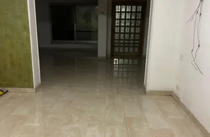 Apartment - 3 Bedrooms - 2 Bathrooms for sale in Ahmed Al Semman St. - 8th Zone - Nasr City - Cairo