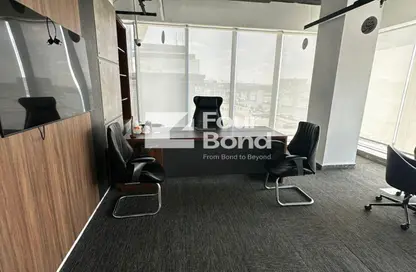 مساحات مكتبية - استوديو - 2 حمامات للايجار في شارع مجمع البنوك - شارع التسعين الجنوبي - التجمع الخامس - مدينة القاهرة الجديدة - القاهرة