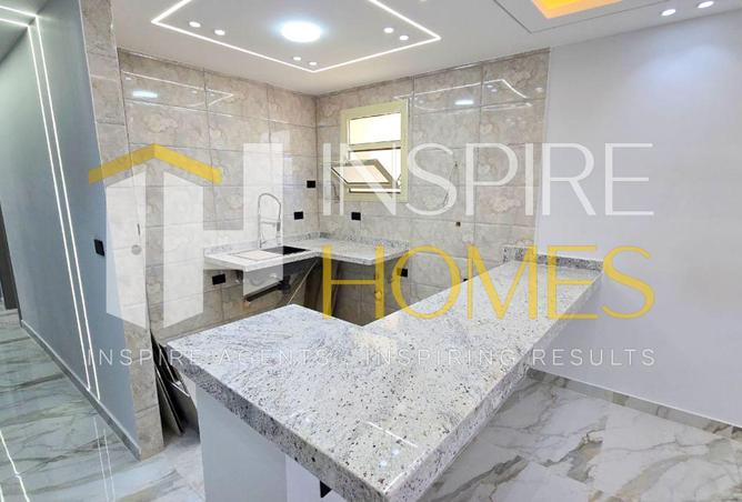 102067140 - Property Image 3