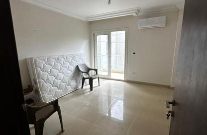 Apartment - 3 Bedrooms - 2 Bathrooms for sale in Mountain View iCity - 5th Settlement Compounds - The 5th Settlement - New Cairo City - Cairo
