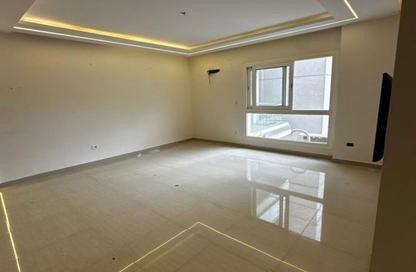 Apartment - 3 Bedrooms - 2 Bathrooms for sale in Mountain View iCity - 5th Settlement Compounds - The 5th Settlement - New Cairo City - Cairo