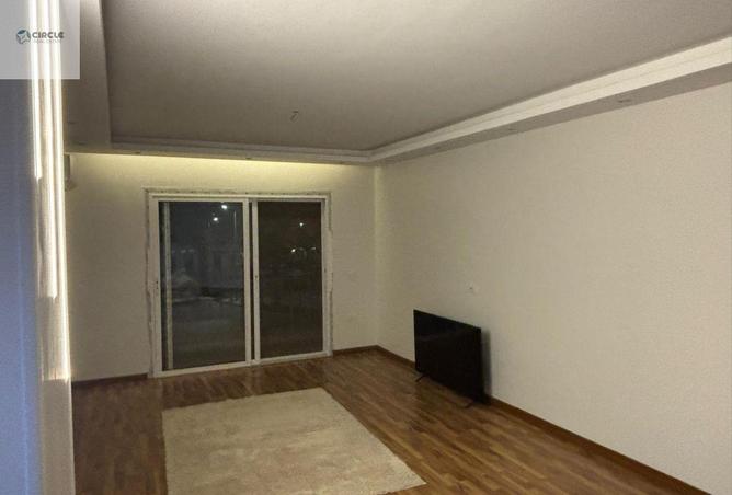 93531635 - Property Image 3