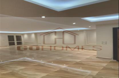 Apartment - 4 Bedrooms - 2 Bathrooms for sale in Zahraa El Maadi - Hay El Maadi - Cairo