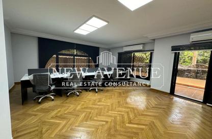 Office Space - 4 Bedrooms - 2 Bathrooms for sale in Sarayat Al Maadi - Hay El Maadi - Cairo