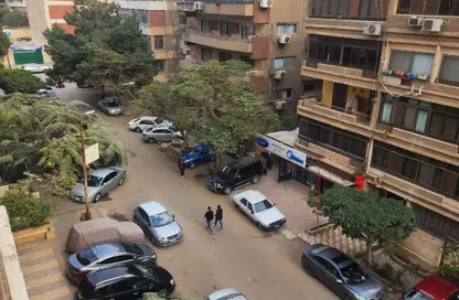 Apartment - 3 Bedrooms - 2 Bathrooms for sale in Ahmed Al Semman St. - 8th Zone - Nasr City - Cairo