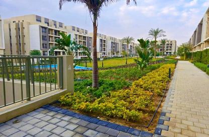 Apartment - 3 Bedrooms - 3 Bathrooms for sale in Moon Residences - Fifth Square - The 5th Settlement - New Cairo City - Cairo
