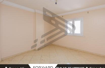 Apartment - 3 Bedrooms - 2 Bathrooms for sale in Smouha - Hay Sharq - Alexandria