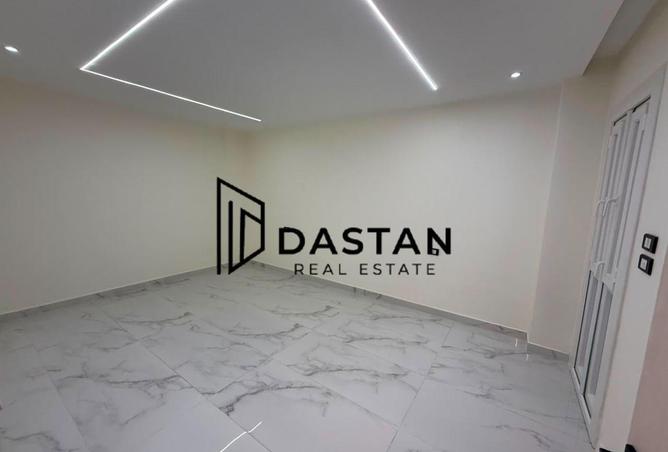 96042127 - Property Main Image