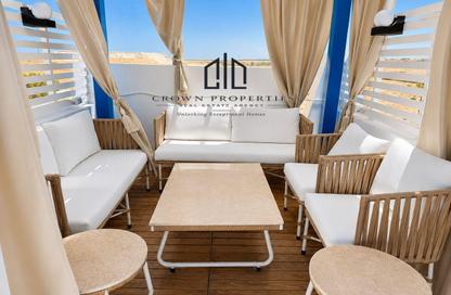 Chalet - 3 Bedrooms - 2 Bathrooms for rent in Mountain View - Ras Al Hekma - North Coast
