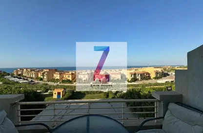 (بنتهاوس  (روف - 2 غرف نوم - 2 حمامات للبيع في تلال العلمين - سيدي عبد الرحمن - الساحل الشمالي