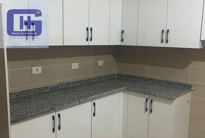 8647330 - Property Image 3