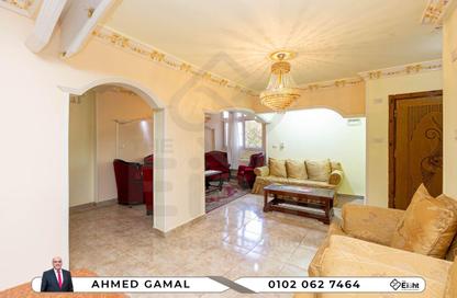 Apartment - 2 Bedrooms - 1 Bathroom for sale in Laurent - Hay Sharq - Alexandria