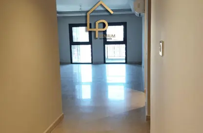 Apartment - 3 Bedrooms - 3 Bathrooms for rent in Village Views - Zed Towers - Sheikh Zayed Compounds - Sheikh Zayed City - Giza