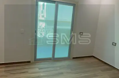 شقة - 4 غرف نوم - 4 حمامات للايجار في غرب الجولف - كمبوندات القطامية - القطامية - مدينة القاهرة الجديدة - القاهرة