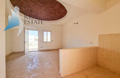 Apartment - 2 Bedrooms - 1 Bathroom for sale in Makadi Heights - Makadi Orascom Resort - Makadi - Hurghada - Red Sea