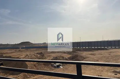 محل تجاري - استوديو - 1 حمام للبيع في محور جمال عبد الناصر - الحي الثاني عشر - مدينة 6 أكتوبر - الجيزة