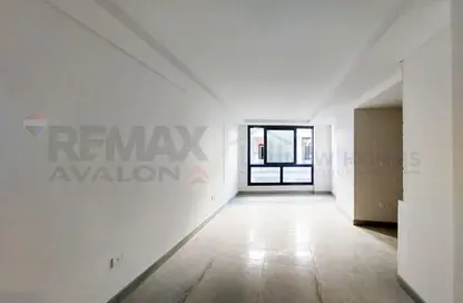 Apartment - 2 Bedrooms - 2 Bathrooms for rent in Sky line - Smouha - Hay Sharq - Alexandria