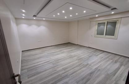 شقة - 3 غرف نوم - 4 حمامات للبيع في شارع شهاب - المهندسين - الجيزة