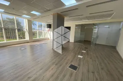 مساحات مكتبية - 3 غرف نوم - 2 حمامات للايجار في شارع يوسف السباعي - الرحاب المرحلة الأولى - الرحاب - مدينة القاهرة الجديدة - القاهرة