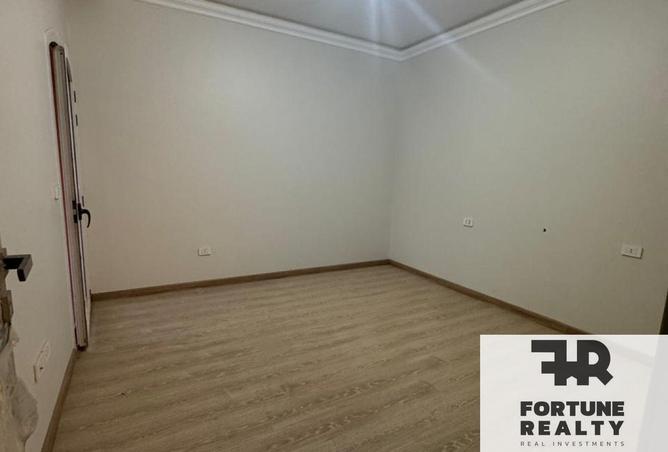 57736637 - Property Image 3