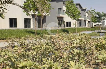 Townhouse - 3 Bedrooms - 4 Bathrooms for sale in Eastshire compound - 5th Settlement Compounds - The 5th Settlement - New Cairo City - Cairo