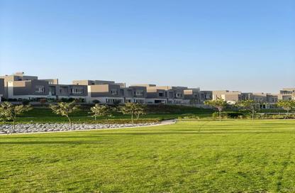 Townhouse - 4 Bedrooms - 4 Bathrooms for sale in Royal Meadows - Sheikh Zayed Compounds - Sheikh Zayed City - Giza