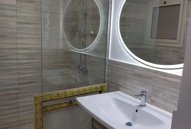 98835582 - Property Image 3