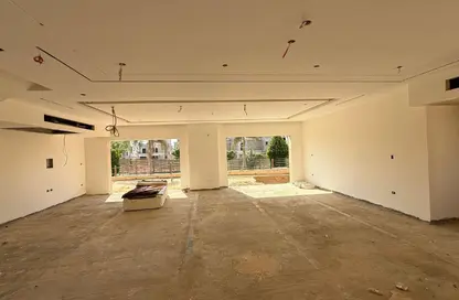 Villa - 4 Bedrooms - 4 Bathrooms for sale in Privado - Madinaty - Cairo