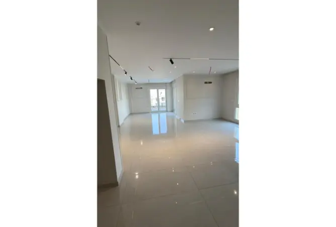 111881283 - Property Image 2
