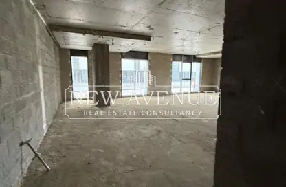 Office Space - 2 Bedrooms - 2 Bathrooms for sale in Hyde Park Business District Mall - South Teseen St. - The 5th Settlement - New Cairo City - Cairo