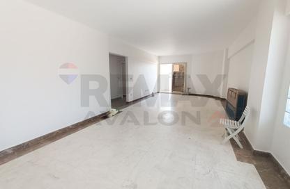 Apartment - 3 Bedrooms - 2 Bathrooms for rent in Mohamed Fawzy Moaz St. - Smouha - Hay Sharq - Alexandria Apartment - 3 Bedrooms - 2 Bathrooms for rent in Mohamed Fawzy Moaz St. - Smouha - Hay Sharq - Alexandria