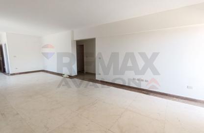 Apartment - 3 Bedrooms - 2 Bathrooms for rent in Mohamed Fawzy Moaz St. - Smouha - Hay Sharq - Alexandria Apartment - 3 Bedrooms - 2 Bathrooms for rent in Mohamed Fawzy Moaz St. - Smouha - Hay Sharq - Alexandria