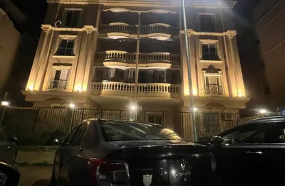 Apartment - 3 Bedrooms - 2 Bathrooms for sale in 4th Neighborhood - 5th Area - Shorouk City - Cairo