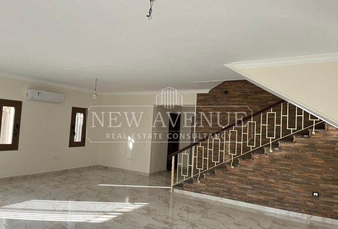 98004928 - Property Image 2