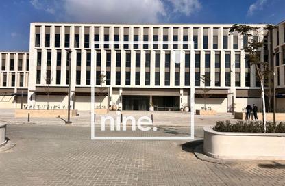 مساحات مكتبية - استوديو - 2 حمامات للايجار في ميفيدا - كمبوندات التجمع الخامس - التجمع الخامس - مدينة القاهرة الجديدة - القاهرة