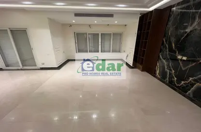 فيلا - 3 غرف نوم - 4 حمامات للايجار في هايد بارك سنترال - التجمع السادس - مدينة القاهرة الجديدة - القاهرة