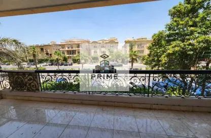 Apartment - 4 Bedrooms - 2 Bathrooms for sale in Akhnaton St. - District 5 - The 5th Settlement - New Cairo City - Cairo