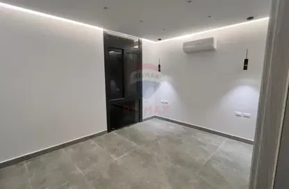 Apartment - 3 Bedrooms - 2 Bathrooms for rent in Vye Sodic - New Zayed City - Sheikh Zayed City - Giza