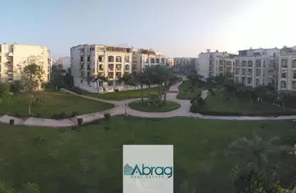 Apartment - 3 Bedrooms - 3 Bathrooms for sale in Hadayek Al Mohandessin - 4th District - Sheikh Zayed City - Giza