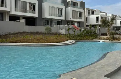 تاون هاوس - 4 غرف نوم - 4 حمامات للبيع في جولز - طريق مصر اسكندرية الصحراوي - مدينة 6 أكتوبر - الجيزة