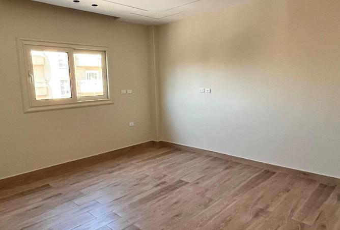 98280974 - Property Image 3