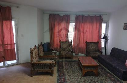 Apartment - 2 Bedrooms - 1 Bathroom for sale in Al Geish Road - Glim - Hay Sharq - Alexandria