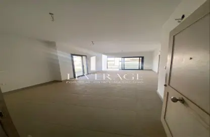 شقة - 2 غرف نوم - 2 حمامات للايجار في كمبوند البروج - كمبوندات الشروق - مدينة الشروق - القاهرة